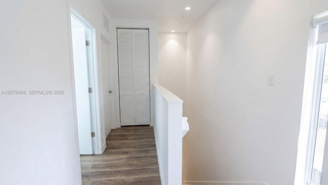 171 NW 158th St , Unit 10, Miami, FL 33169 Photo