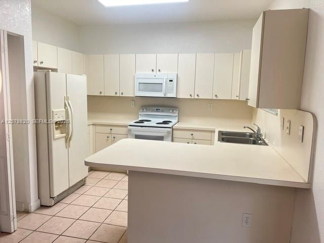 2728 NE 3rd Ct, Unit 105, Homestead, FL 33033 Photo