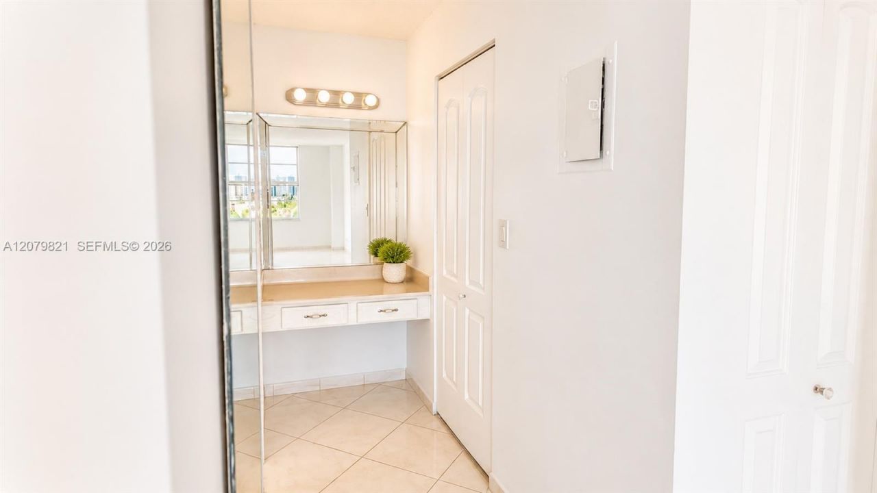 231 174th St , Unit 1215, Sunny Isles Beach, FL 33160 Photo