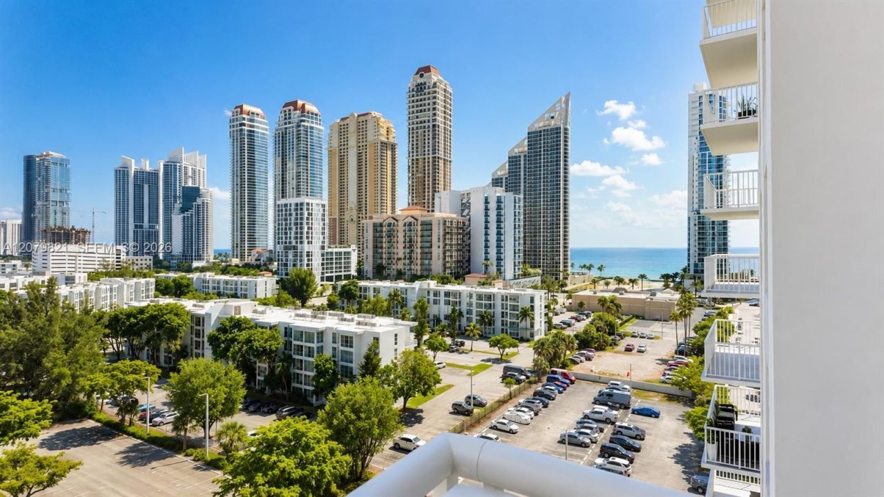 231 174th St , Unit 1215, Sunny Isles Beach, FL 33160 Photo