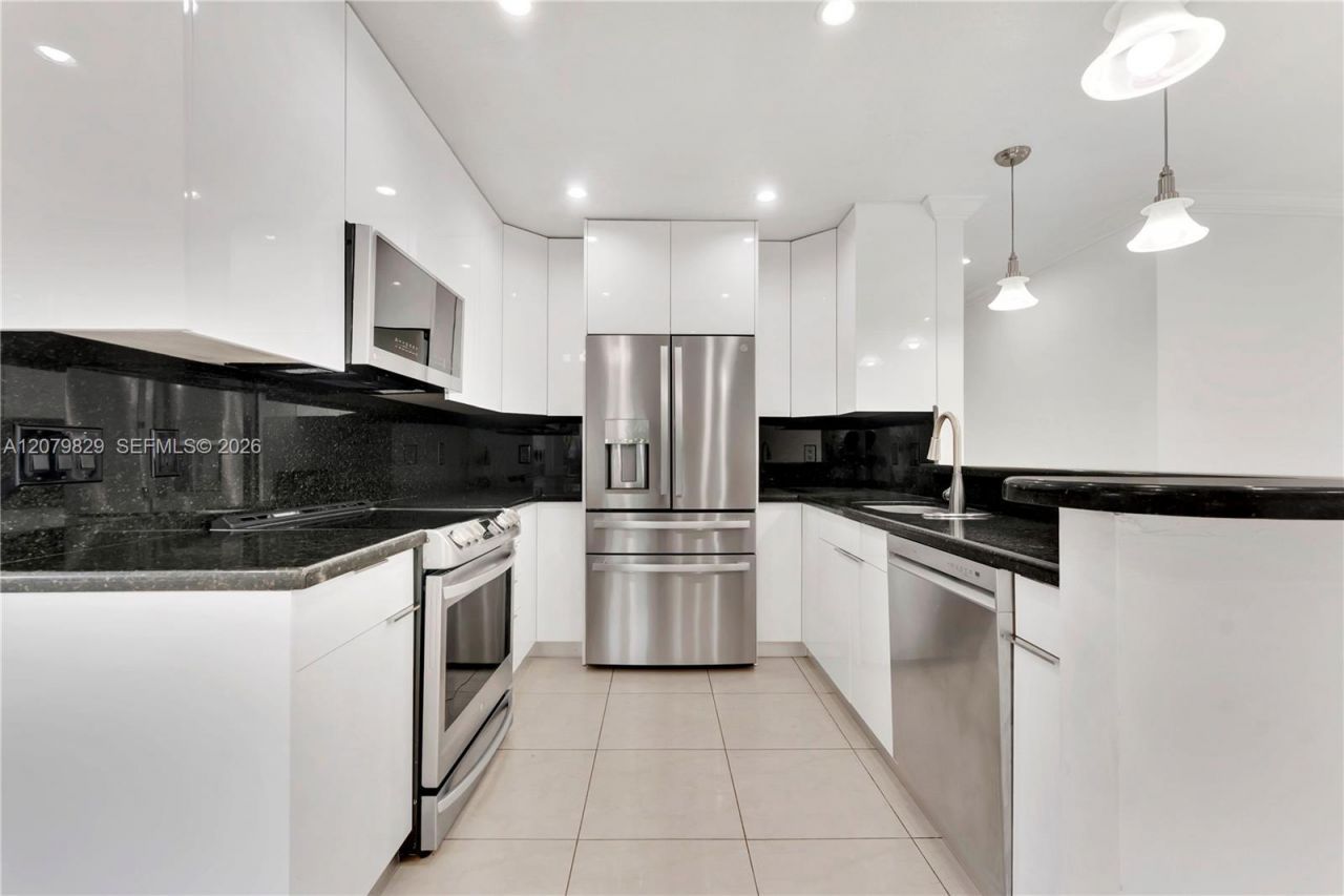 3250 SW 72nd Ct, Unit 3250, Miami, FL 33155 Photo