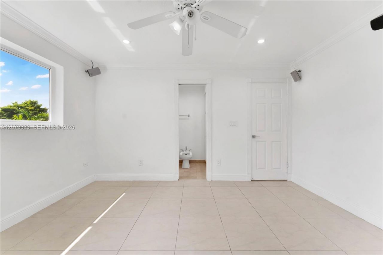 3250 SW 72nd Ct, Unit 3250, Miami, FL 33155 Photo