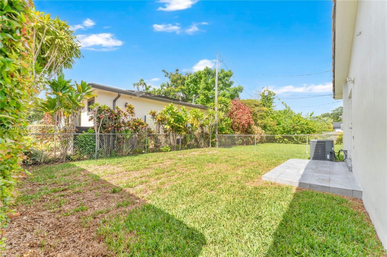 3250 SW 72nd Ct, Unit 3250, Miami, FL 33155 Photo
