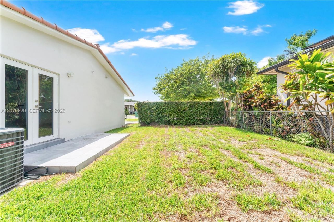 3250 SW 72nd Ct, Unit 3250, Miami, FL 33155 Photo