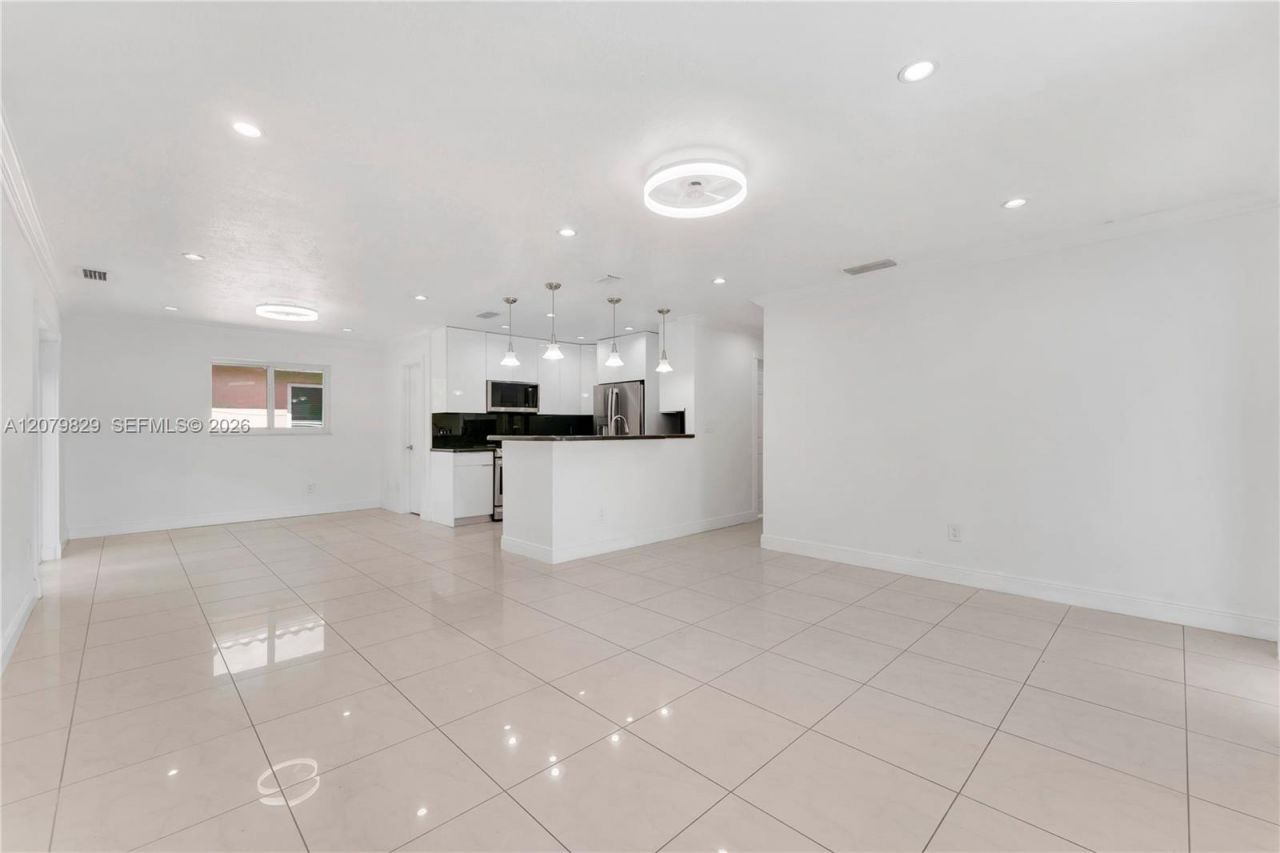 3250 SW 72nd Ct, Unit 3250, Miami, FL 33155 Photo