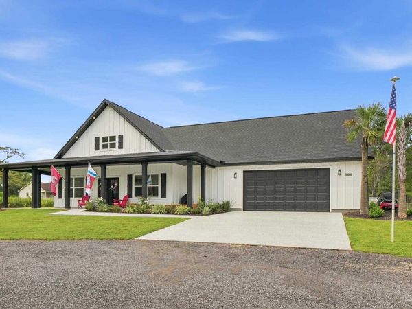 5325 Red Clover Ln, Jay, FL 32565