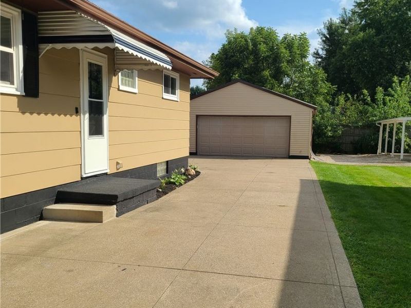 2736 Priscilla Avenue, Akron, OH 44312 Photo 3