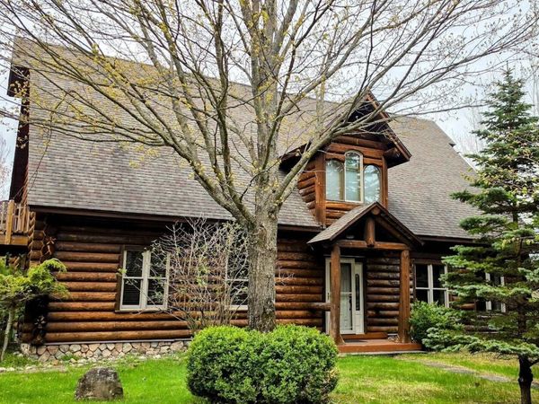 5810 Tanbark Court, Gaylord, MI 49735