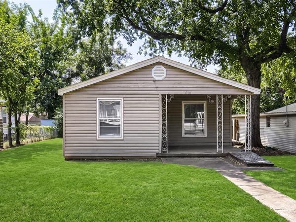 1050 Dubois Street , Denison, TX 75020
