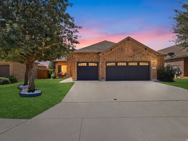 2867 Vista Pkwy, New Braunfels, TX 78130