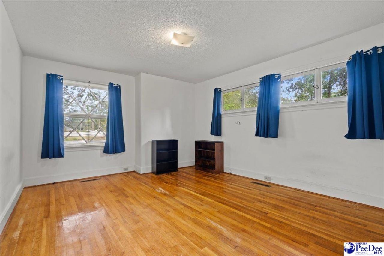 1601 Maple Dr Photo 24