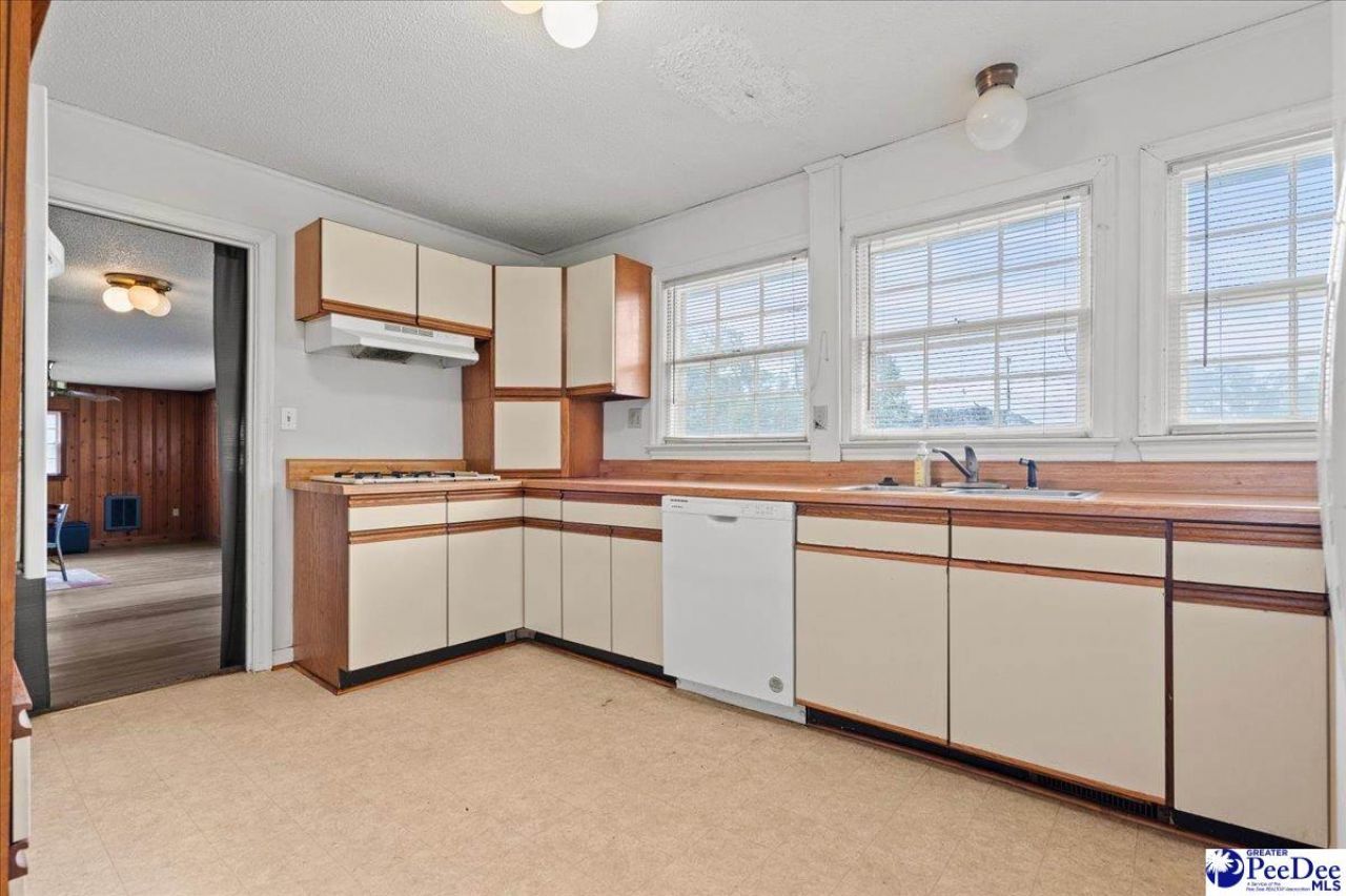1601 Maple Dr Photo 27