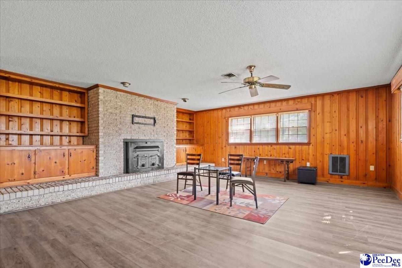 1601 Maple Dr Photo 32