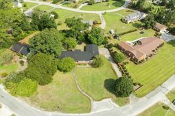 1601 Maple Dr photo 4