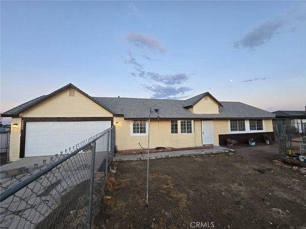 40906 159th E, Lake Los Angeles, CA 93535