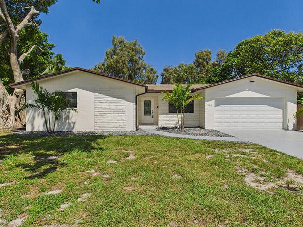 520 NW 43RD Avenue, Plantation, FL 33317