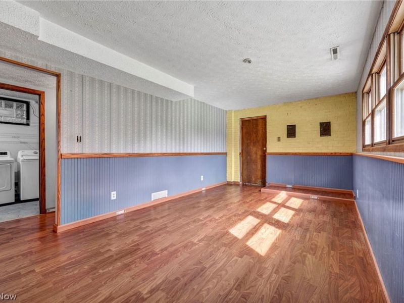 275 Smedley Drive, Washingtonville, OH 44490 Photo 13