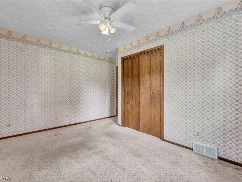 275 Smedley Drive, Washingtonville, OH 44490 Photo 31