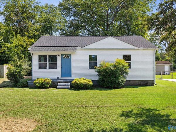 1824 Oakwood Avenue NE, Huntsville, AL 35811