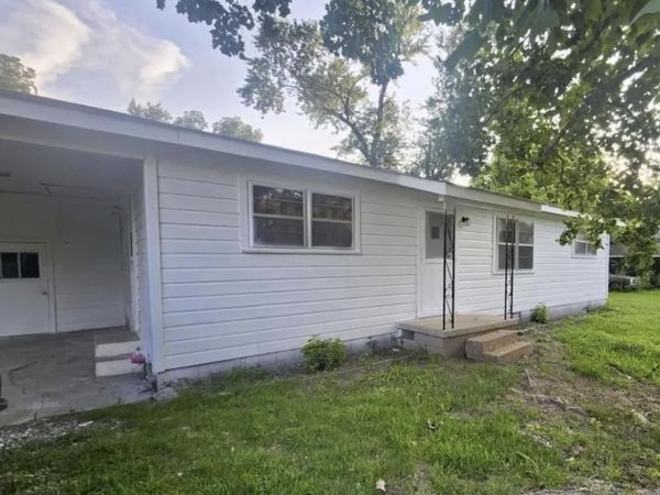 104 W Searcy, Kensett, AR 72560