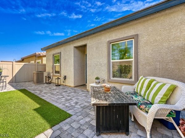 4352 Meadow Glade Avenue , North Las Vegas, NV 89084