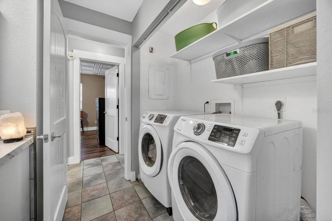 2207 Karl Street , Unit B, Leesburg, FL 34748 Photo