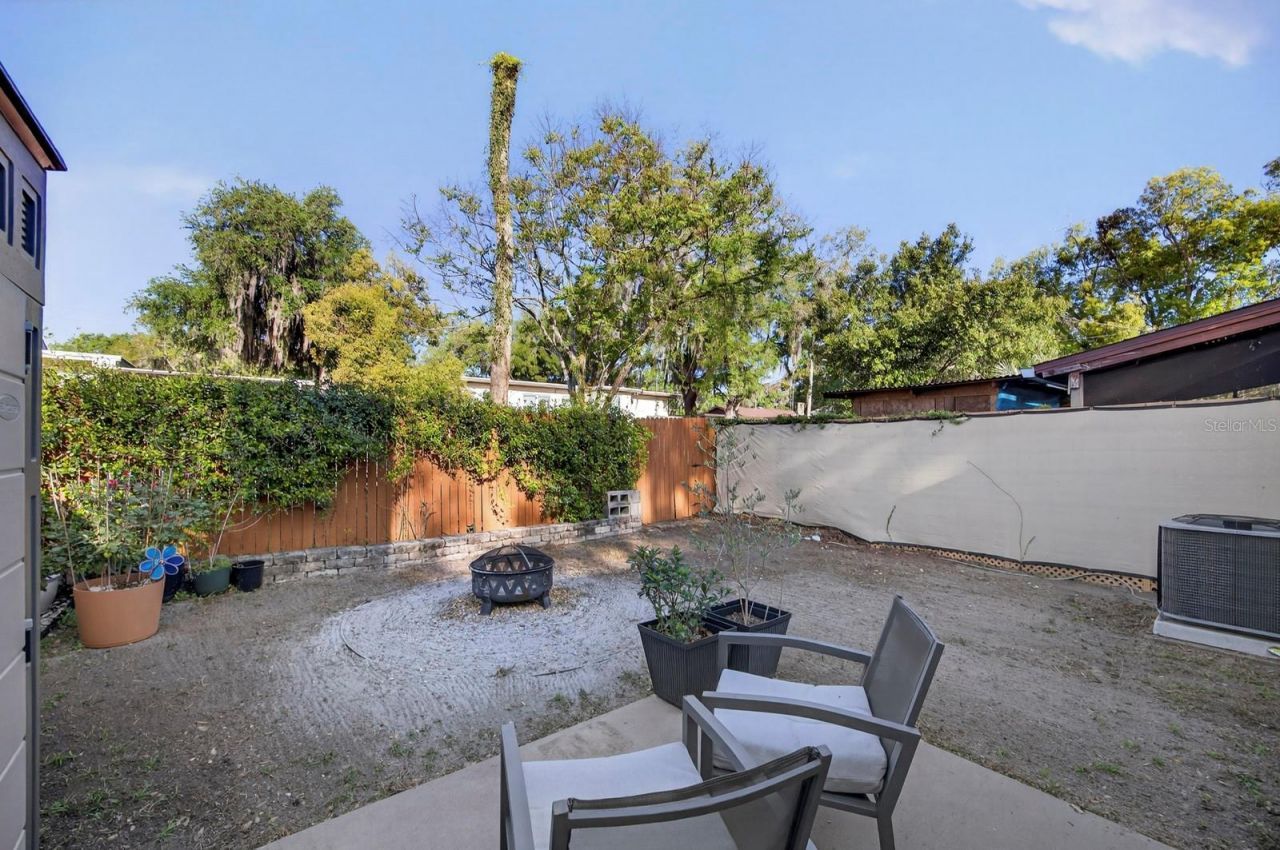 2207 Karl Street , Unit B, Leesburg, FL 34748 Photo