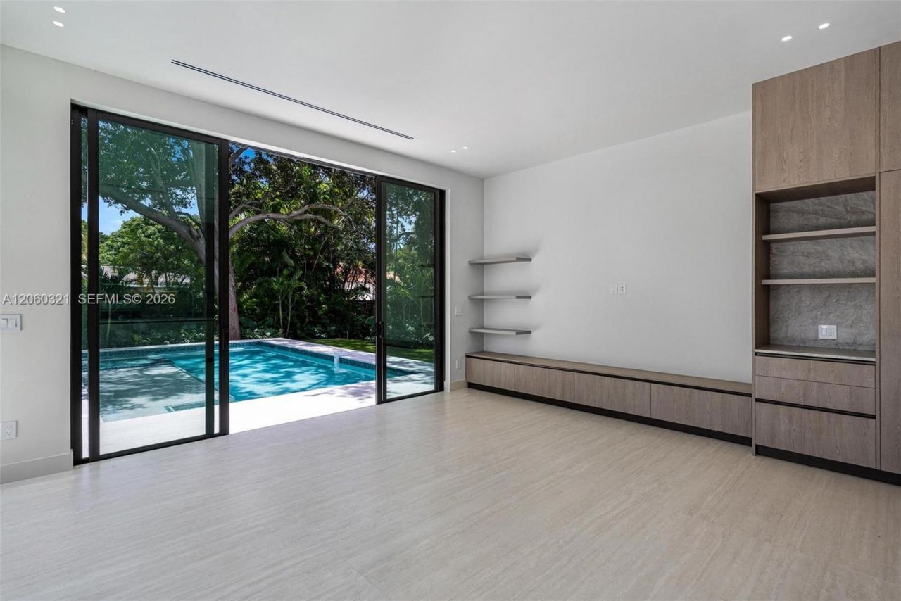 970 NE 92nd St, Miami Shores, FL 33138 Photo