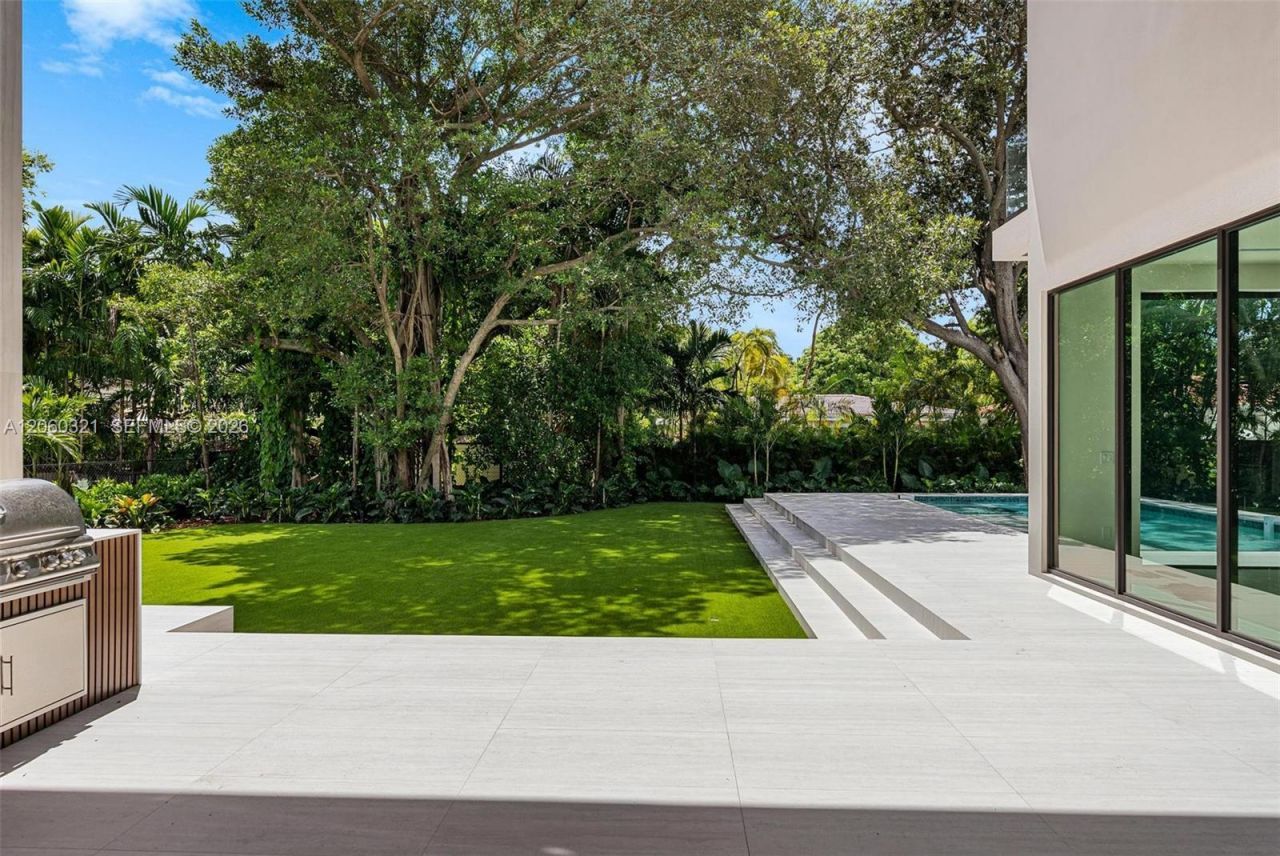 970 NE 92nd St, Miami Shores, FL 33138 Photo