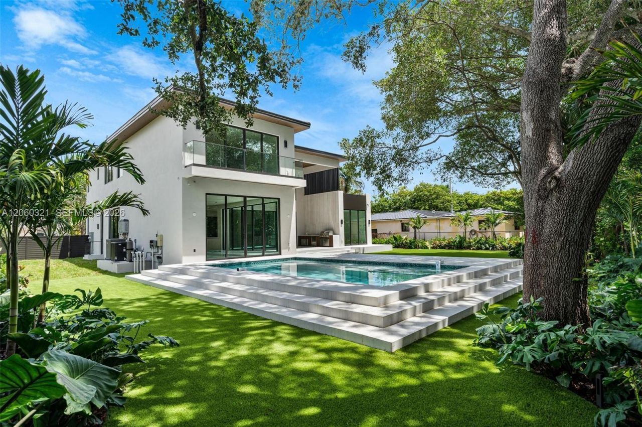 970 NE 92nd St, Miami Shores, FL 33138 Photo