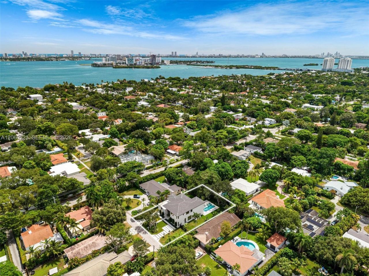 970 NE 92nd St, Miami Shores, FL 33138 Photo