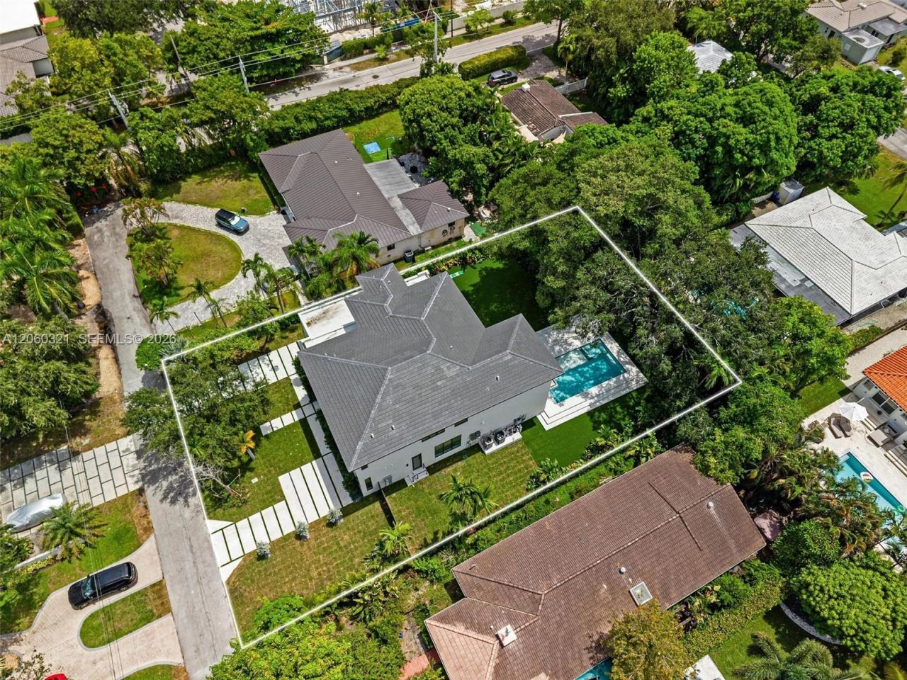 970 NE 92nd St, Miami Shores, FL 33138 Photo