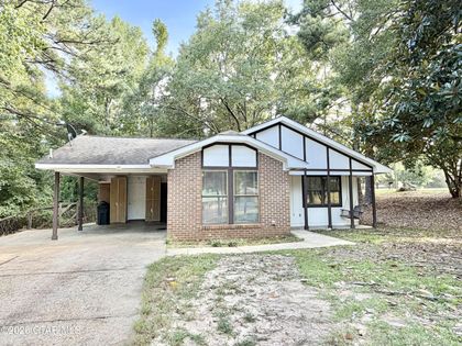 88 Deer Trail Columbus, MS 39702