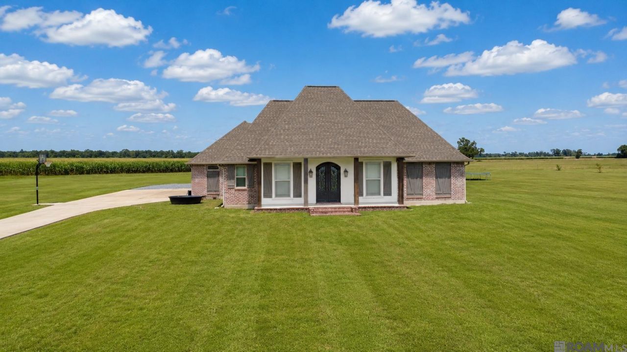 1836 Maringouin Rd East, Maringouin, LA 70757 Main Photo