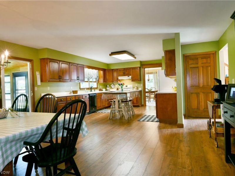 116 Beechwood Drive, Cortland, OH 44410 Photo 24