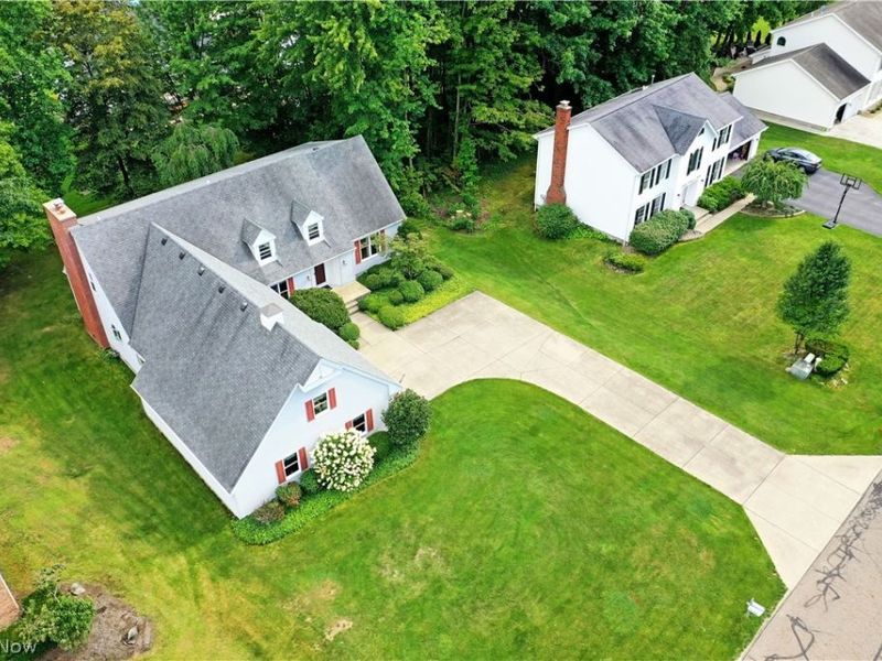 116 Beechwood Drive, Cortland, OH 44410 Photo 3
