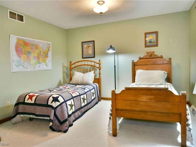 116 Beechwood Drive, Cortland, OH 44410 Photo 34