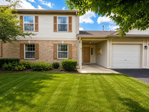 1101 Yorkshire Court , Unit B, Elgin, IL 60120