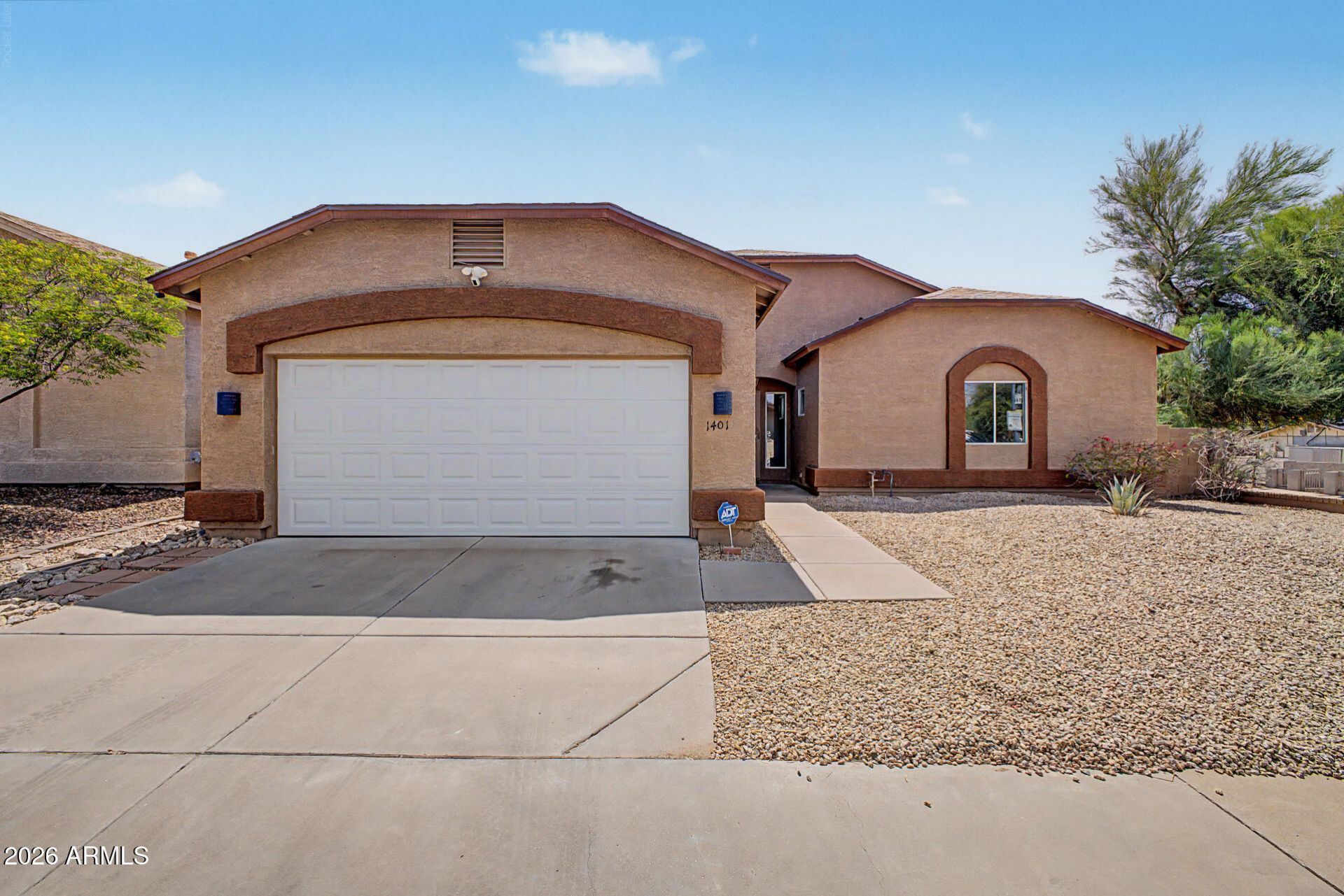 1401 E Malapai Drive, Phoenix, AZ 85020 Main Photo