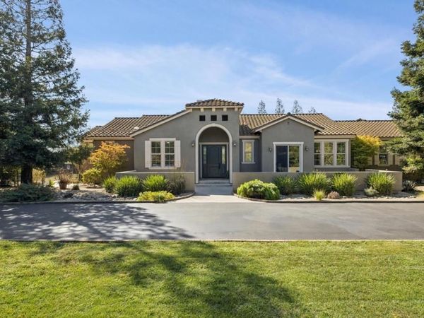 740 California Avenue, San Martin, CA 95046