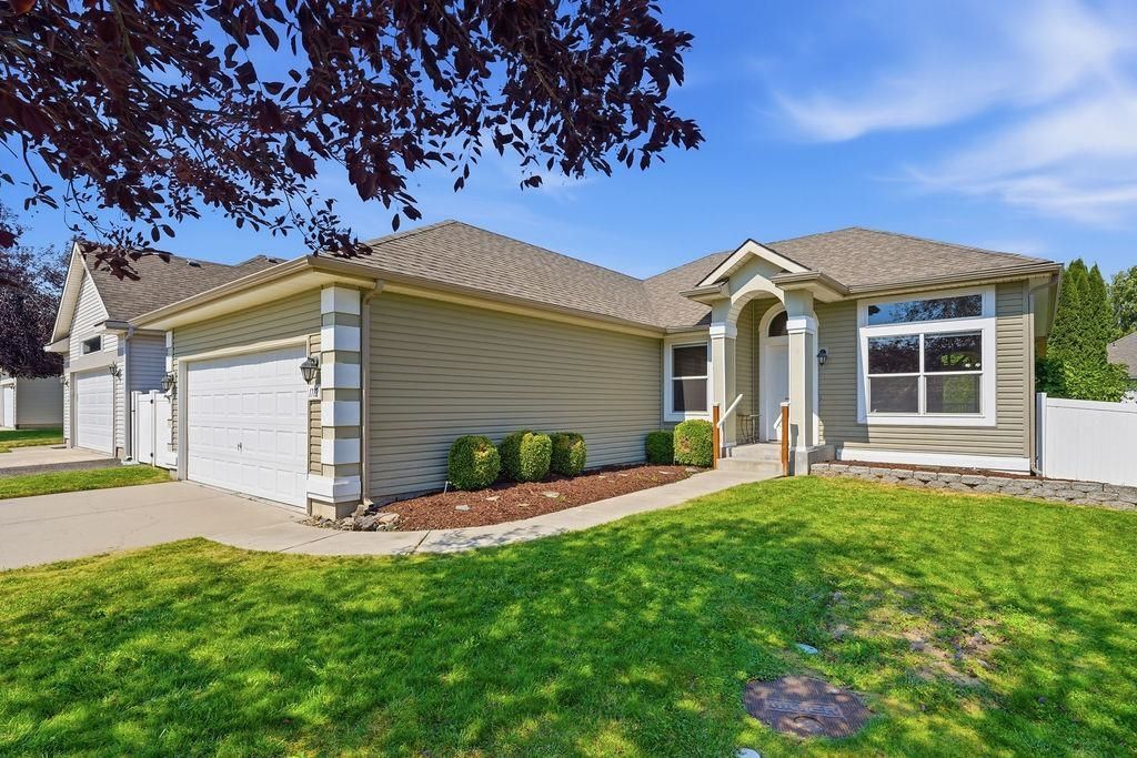 1712 W Cimarron Ln, Spokane, WA 99208 Main Photo