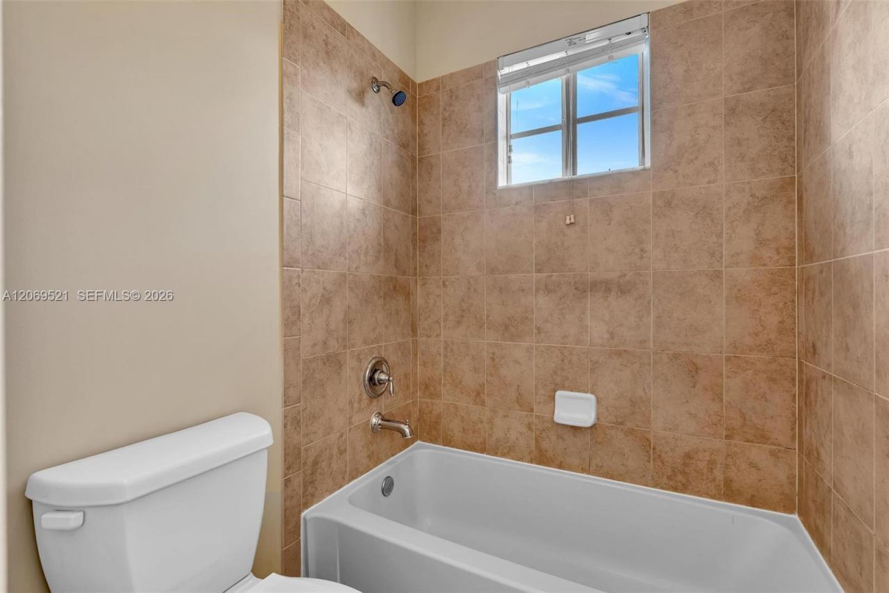 3530 NW 29th Ct , Lauderdale Lakes, FL 33311 Photo