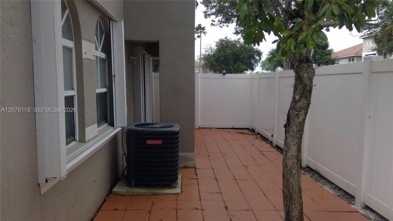 12602 SW 54th St , Miramar, FL 33027 Photo