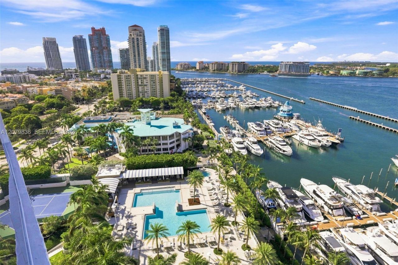 400 Alton Rd, Unit 1804, Miami Beach, FL 33139 Photo