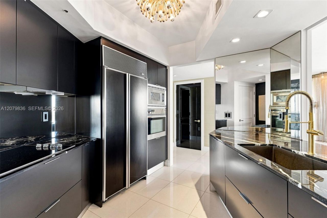 400 Alton Rd, Unit 1804, Miami Beach, FL 33139 Photo