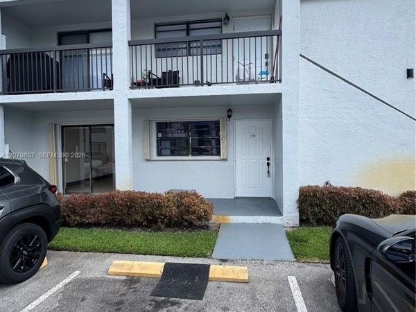 18224 Mediterranean Blvd , Unit 2-17, Miami, FL 33015