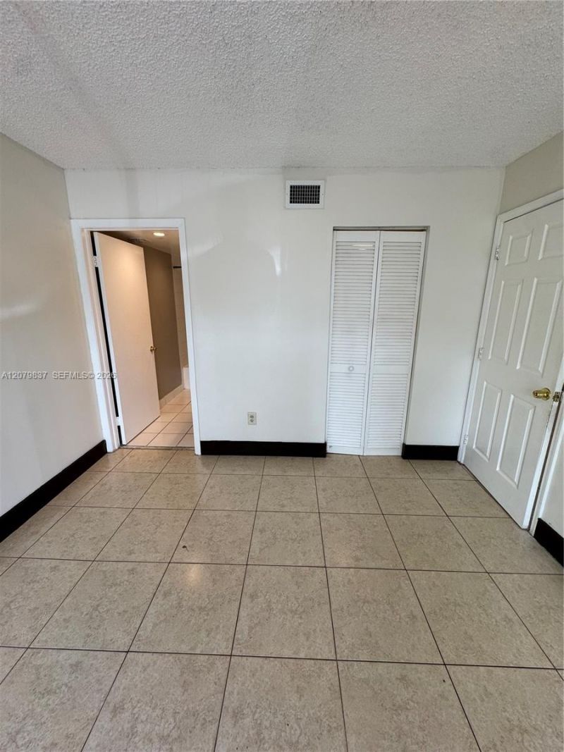 18224 Mediterranean Blvd , Unit 2-17, Miami, FL 33015 Photo