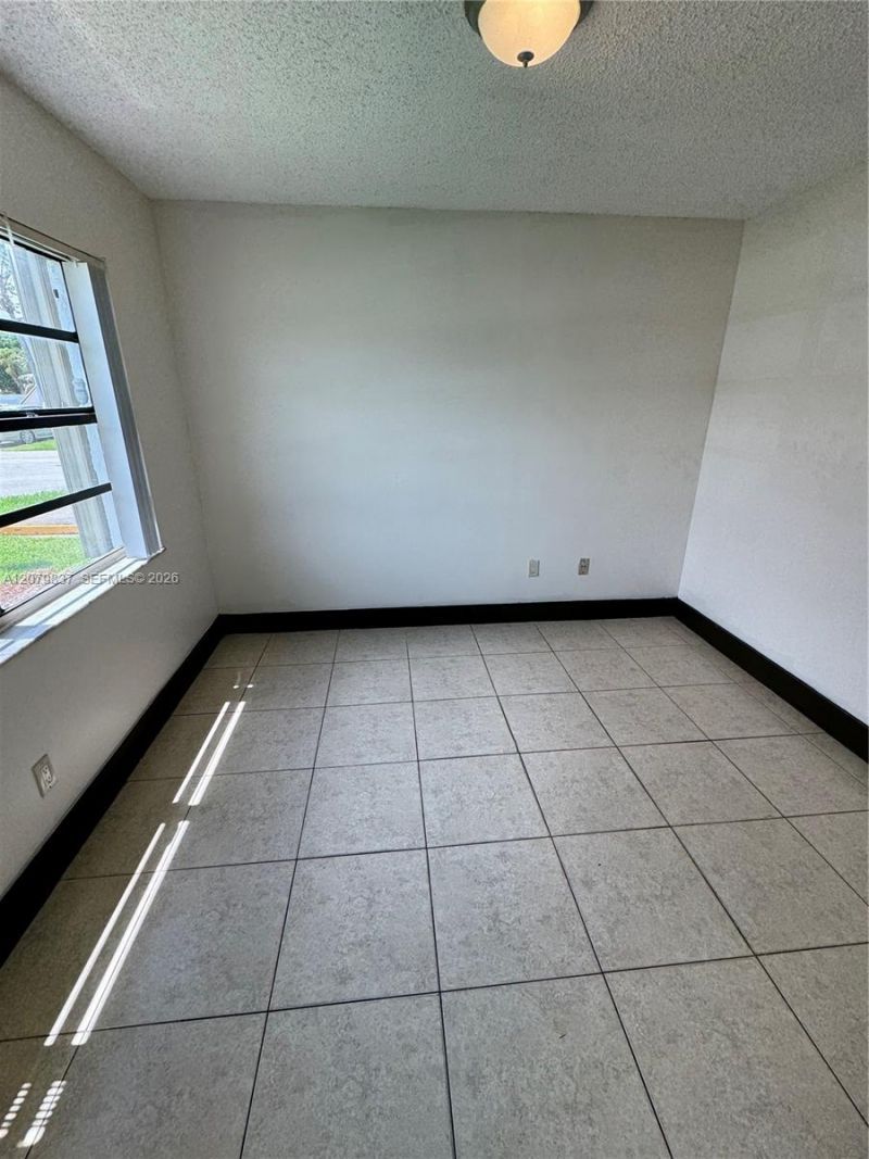18224 Mediterranean Blvd , Unit 2-17, Miami, FL 33015 Photo