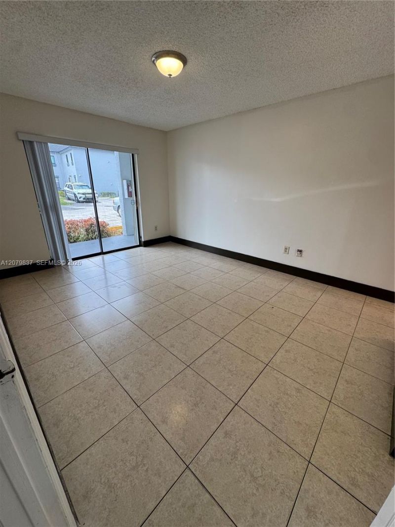18224 Mediterranean Blvd , Unit 2-17, Miami, FL 33015 Photo