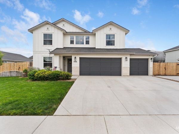 1755 SW Miner, Mountain Home, ID 83647